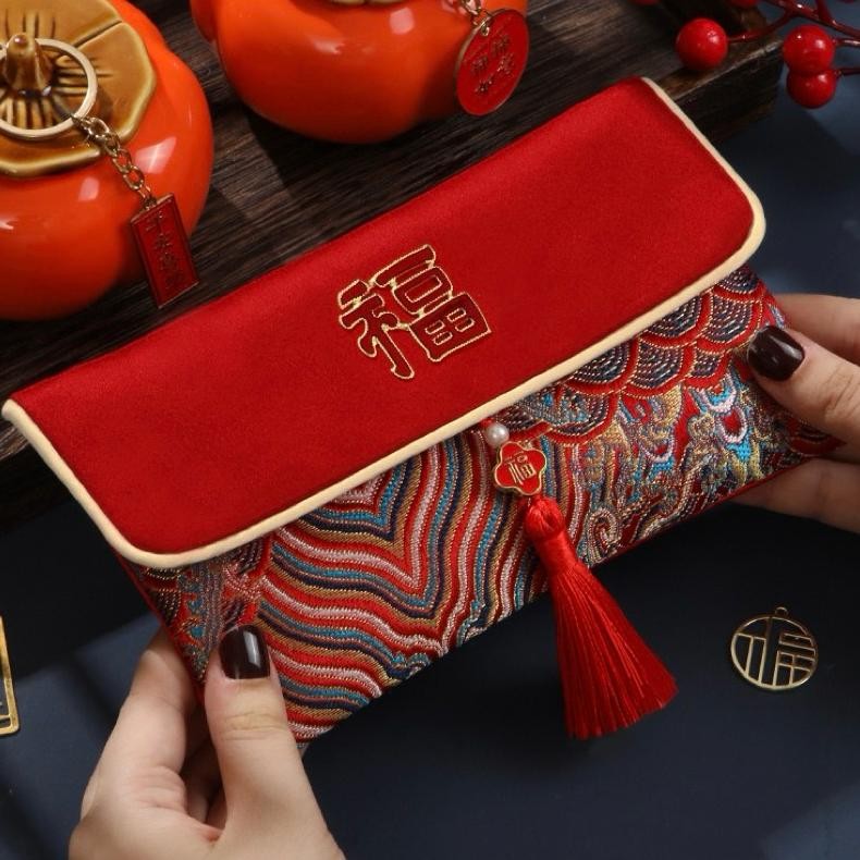 

Joyful Angpao Fu Dompet Kain 2025 / Angpao Premium Chinese New Year 2025 / Amplop Kain Orang Tua / Red Envelope Imlek Tahun 2025 Shio Ular Bahan Tebal AST