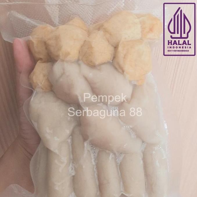 

Pempek Palembang / Mpek Mpek Ikan Tenggiri Isi 30 Pcs