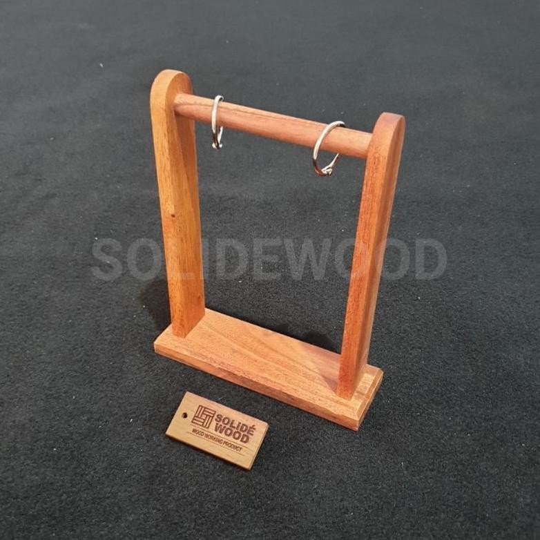 

Tentcard kayu A6 dudukan stand tempat menu hanger nomer meja tent card ( Export grade )