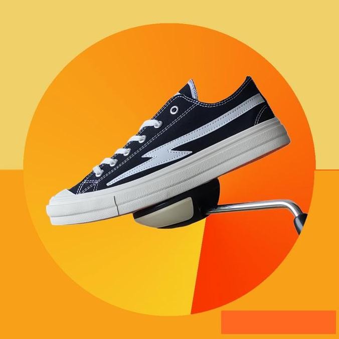 Skills Barqun Enjoy - Classic Low Black White Sepatu Sneakers Casual Pria Wanita Original Shoes Snek