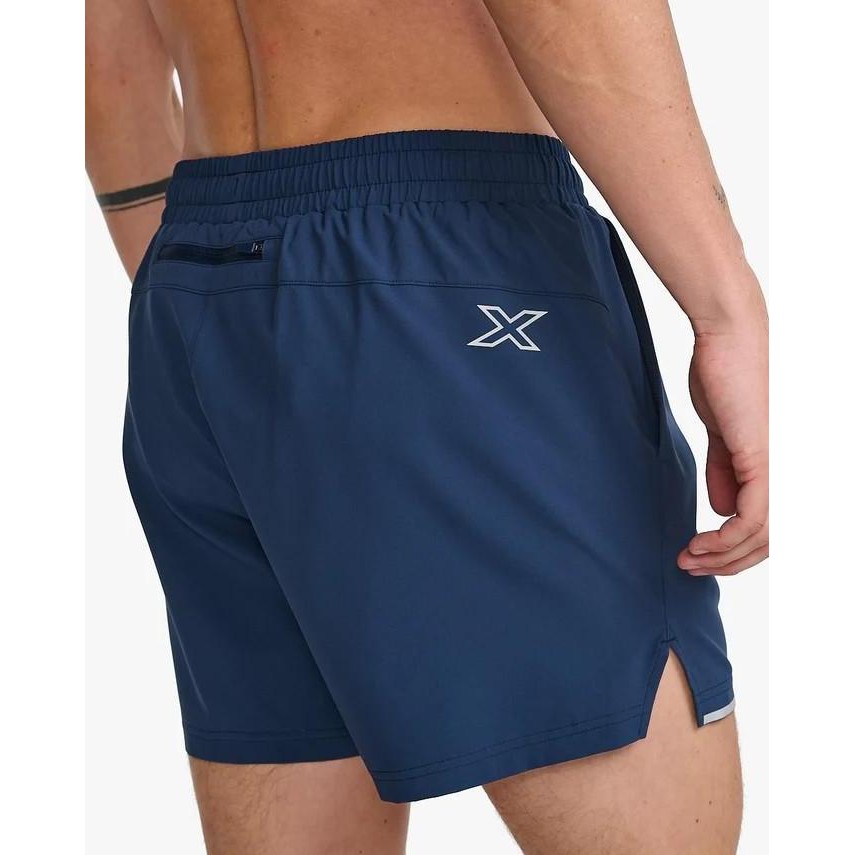 2XU Mens  Aero 5" Shorts running