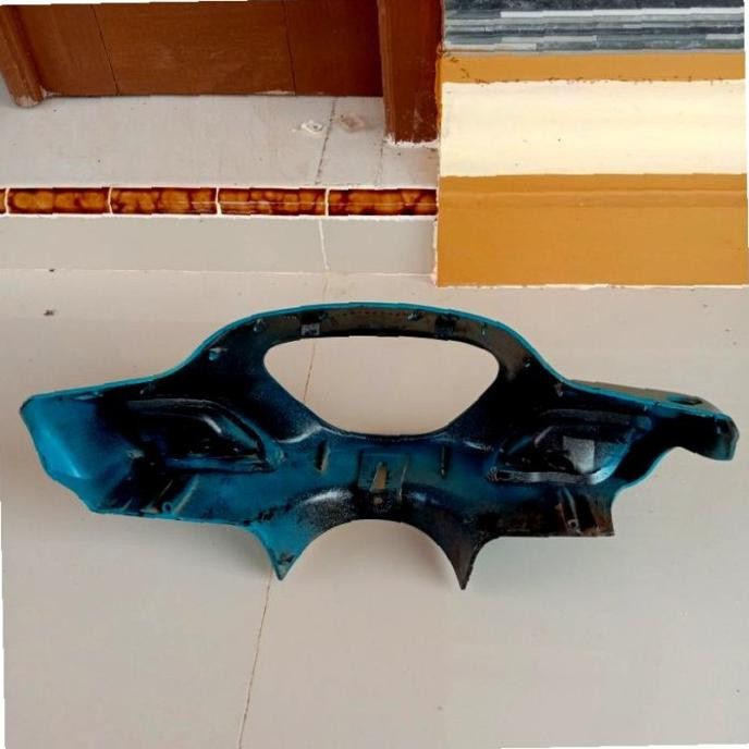 Sparepart dan Aksesoris kendaraan  Batok Lampu depan plus lampu sein Suzuki Shogun New 110 R. Origin