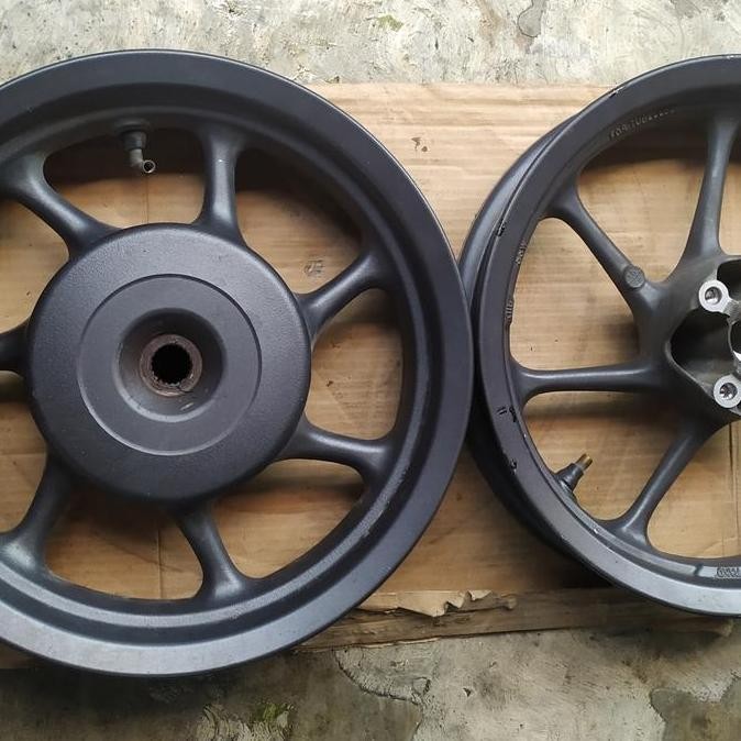 velg original set honda scoopy donat