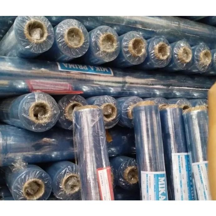 

PLASTIK MIKA SAMPUL BUKU 1 ROLL lebar 137 CM panjang 50 METER RB07