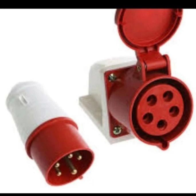 

Terlaris Soket Industri Genset 3P 4P 5P 16 A 32 A Plug Genset Gondola Mounting