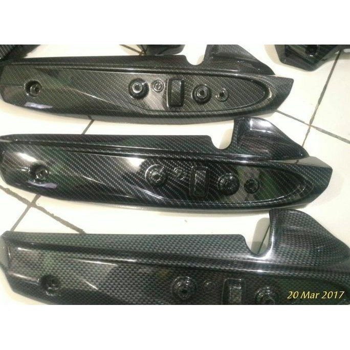 Tameng knalpot ori yamaha Xeon lama/karbu di carbon celup