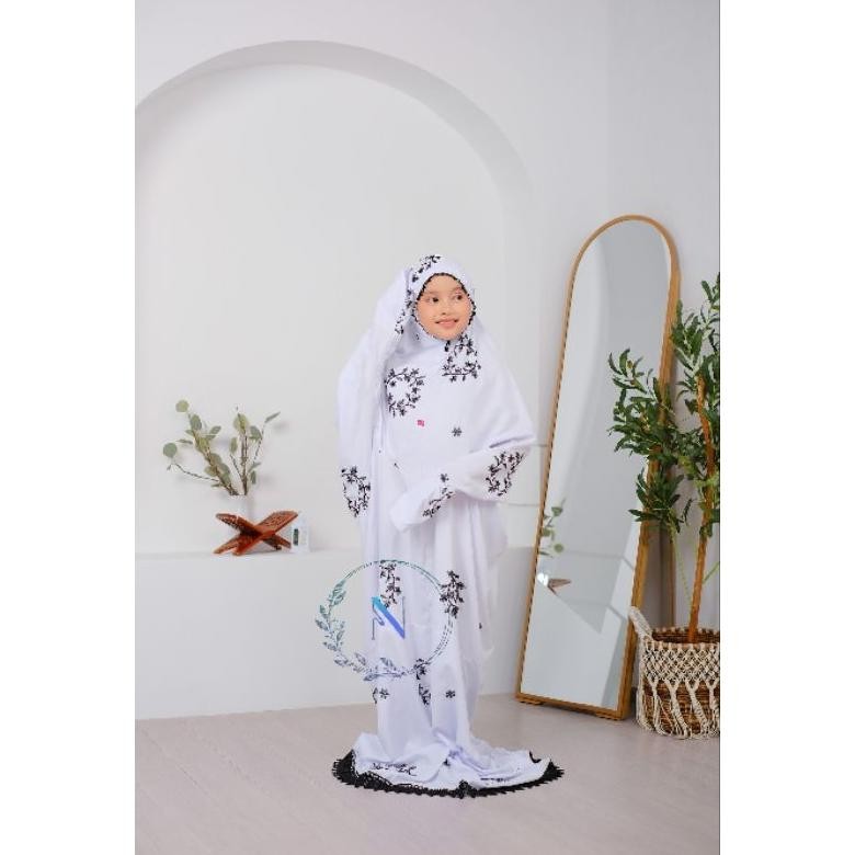 Mukena Terusan Anak Tanggung Remaja Mukena Langsungan Mukena Putih Bordir Bunga Camelia AST