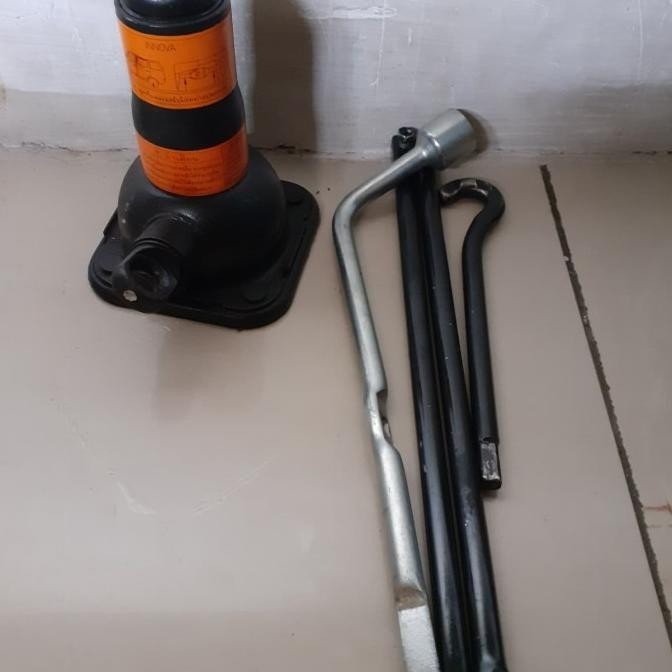 [Expert] DONGKRAK MOBIL TOYOTA INNOVA