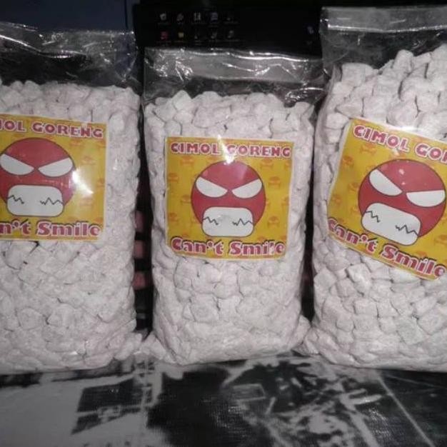 

KUALITAS NO.1 Cimol mentah 900gr + bumbu (atoom bulan 2pcs+ cabe bubuk 1bks) RB10