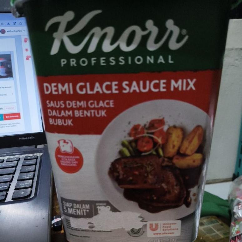 

Knorr Demiglace 1kg Rasa Daging Panggang RB10