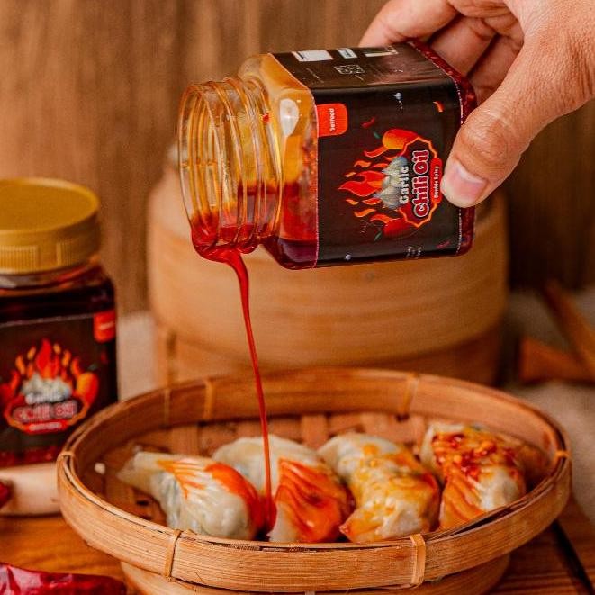 

Gelifood - Garlic Chilli Oil Double Spicy Sambal Serbaguna Super Pedas Dan Gurih 150gr RB10