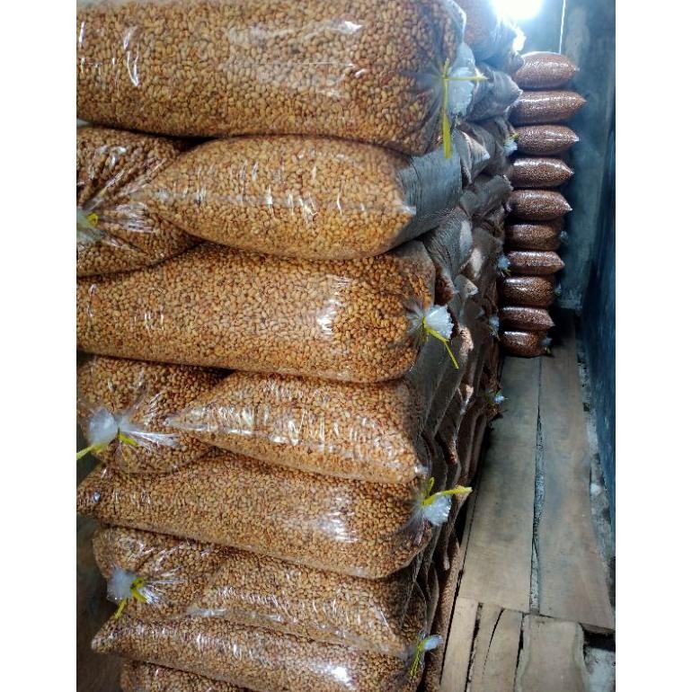 

Kacang Kedelai Matang 1KG Bonus Bubble Wrap RB10