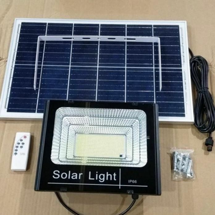 Lampu Sorot Solar Cell Outdoor 500 Watt 500W Lampu Tembak Solar Panel4