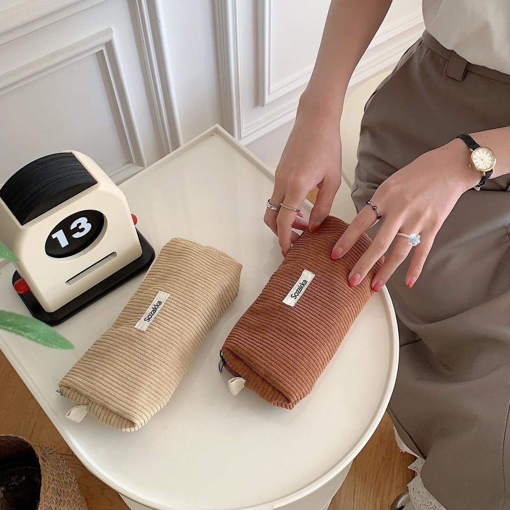 

JH8 [MILOLI] 1Pcs KOTAK PENSIL SOZAKKA Corduroy Tempayt Pensil Pencil Case Korean Style Stationery - F0233