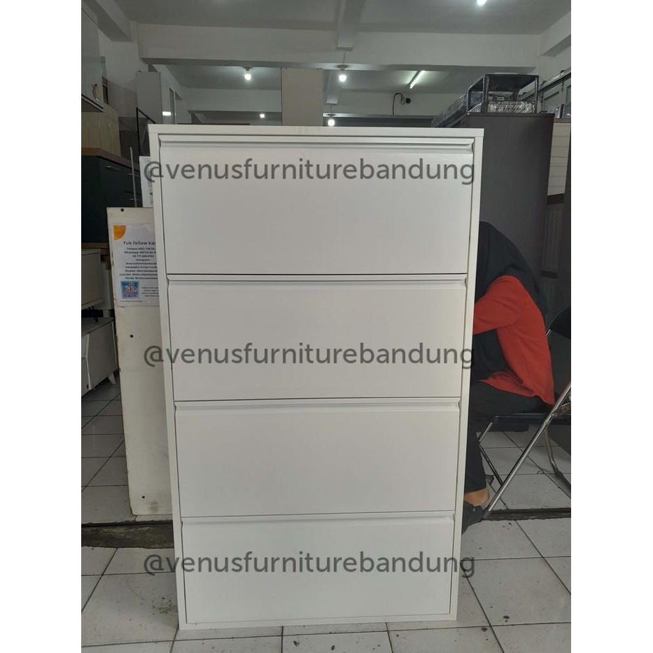 Lemari Rak Sepatu Besi Tertutup Gantung 80Cm 20Ps Anti Rayap Bandung Original Dan Terpercaya