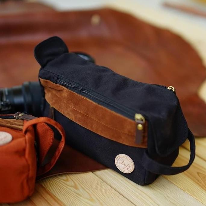 

Pouch Doppkit Clutch Kanvas Hand Bag Handbag - Firefly Parker Black Kualitas Terbaik Harga Termurah