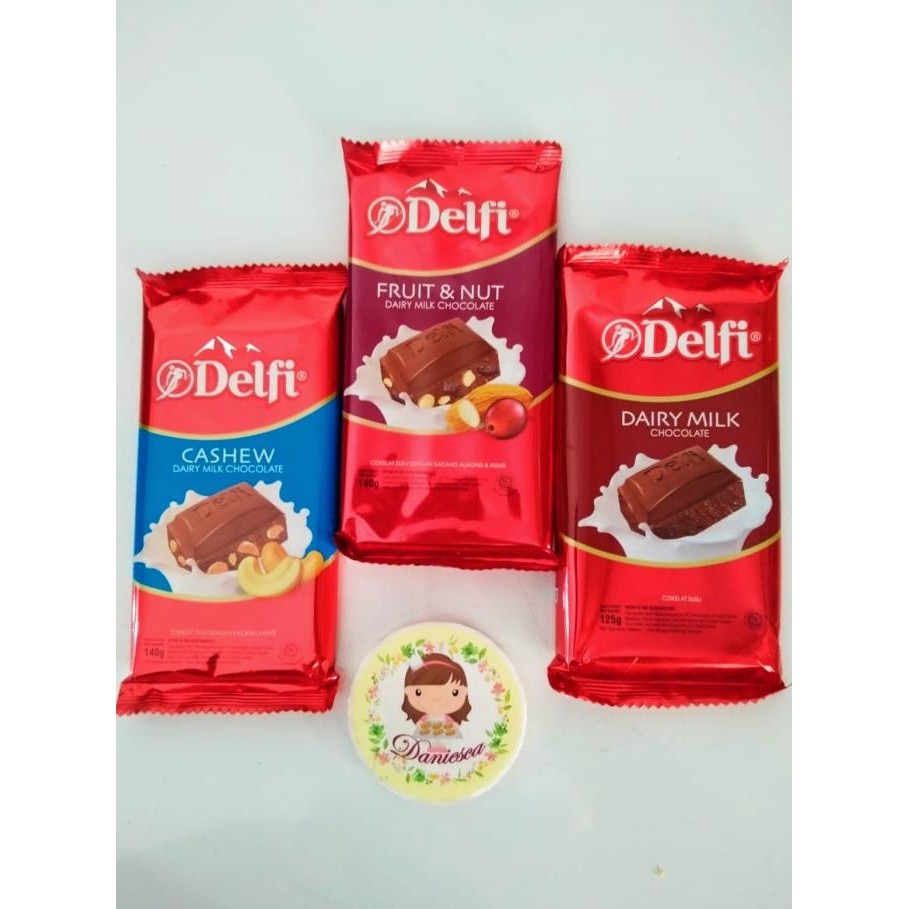 

coklat delfi dairy milk chocolate,almond,cashew,fruit&nut 125gr termurah