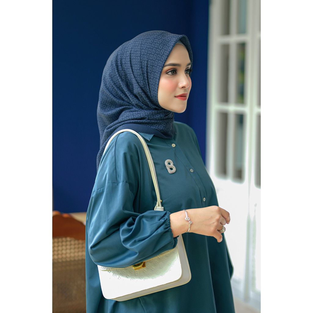 The Tapis Satin Square - Teal