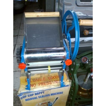 GILINGAN MIE MANUAL BESAR 18 CM