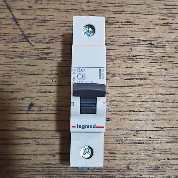 ___] (promo) MCB Legrand 1 phase 6 Ampere / 1p 6A