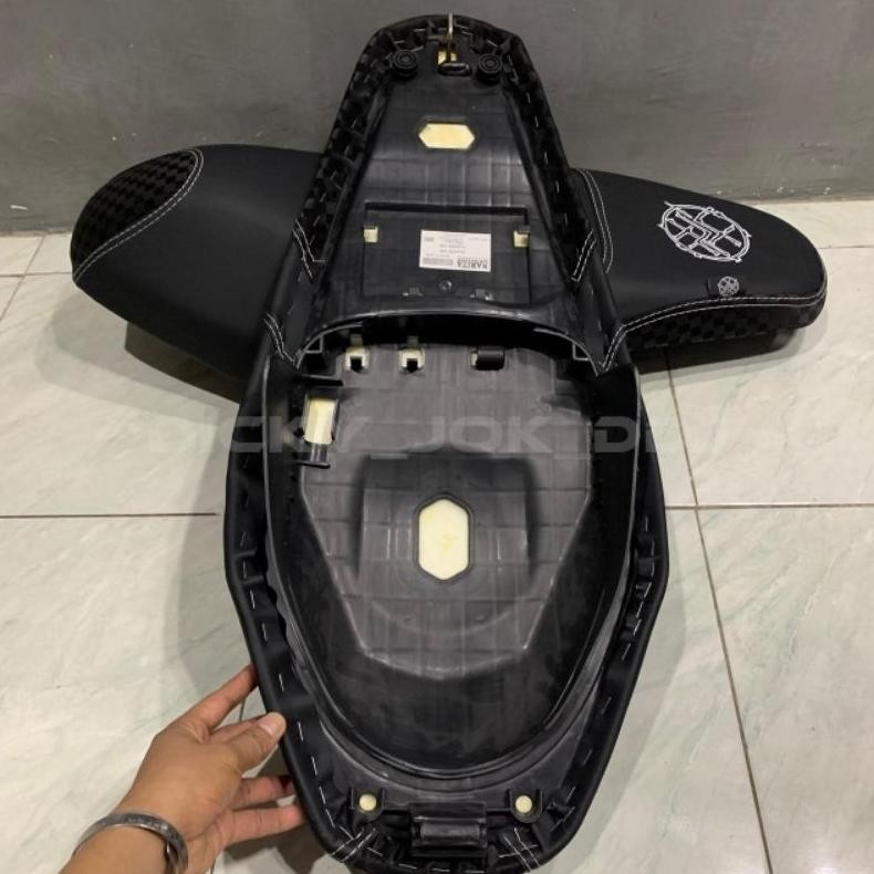 PROMO Kulit Jok Motor Cover Jok Motor Logo VENOM X CARBON CATUR 3D Bahan Tebal Motor Beat,Vario,Nmax