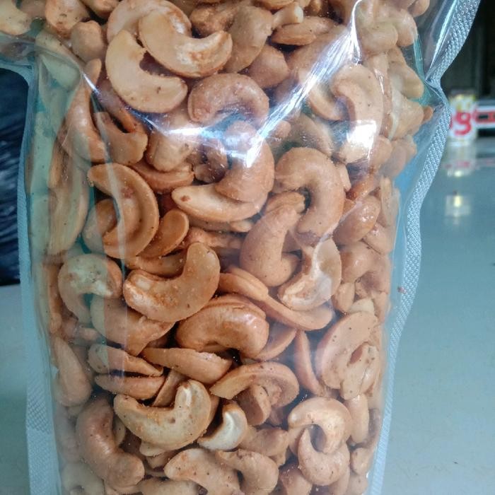 

terbaru !!! paket bundling kacang mete belah matang dan mentah camilan ready