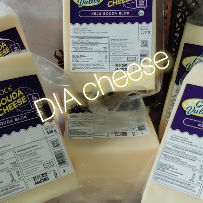 

TERLARIS KEJU NATURAL BLOCK GOUDA 500 GR - GREEN VALLEY HALAL MURAH!!! MURAH