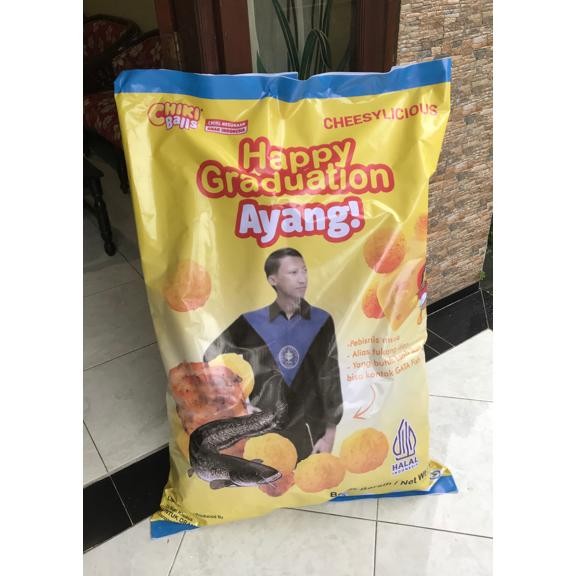 

SPIROS (1 HARI JADI) CHIKI JUMBO XXL / KADO UNIK SNACK + SNACK 70 PCS