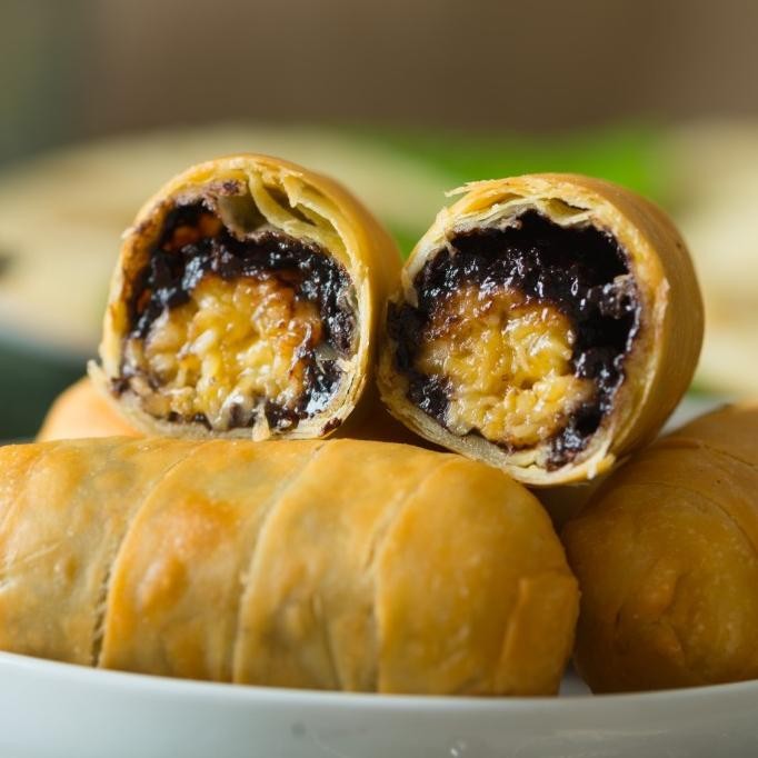 

READY STOCK PISANG MOLEN COKLAT ISI 5 !!!!!