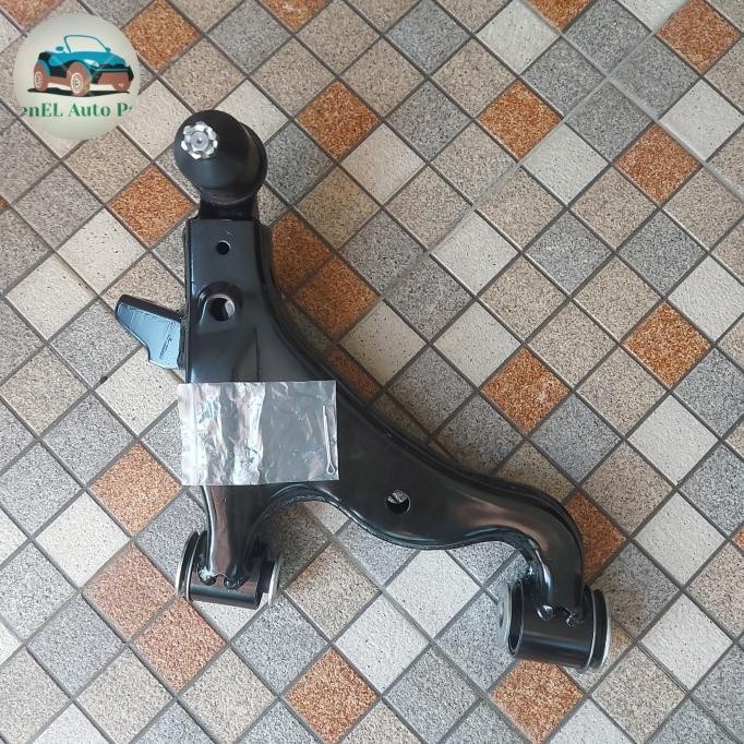 Lower arm bawah Toyota Innova