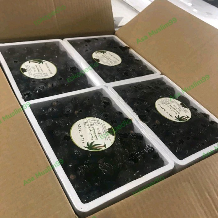 

Kurma ajwa ruthob lembut lumer / kurma ajwa ruthab palm date 1kg
