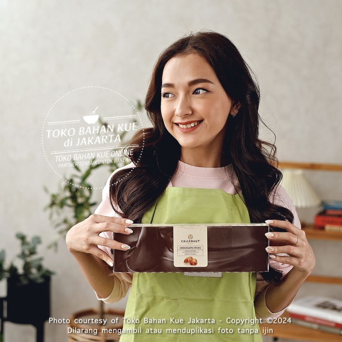 

Callebaut Baking Sticks 1,6kg BOX 44% Chocolate Batons Cokelat Baton