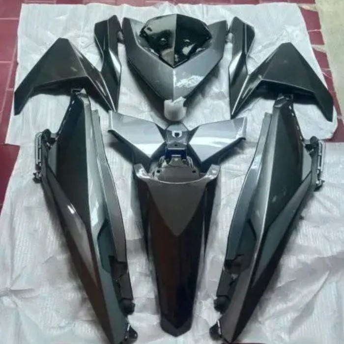 NEW BODY HALUS MOTOR VARIO 125 150 LED LAMA 2015-2018 / BODI HALUS FUL SET KODE 41