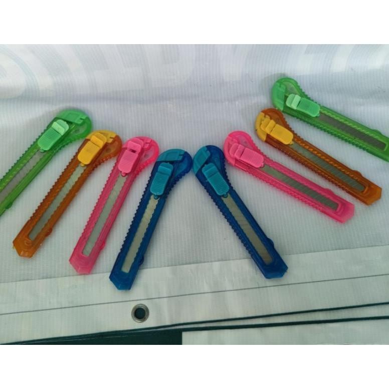 

Discount *Grosir* Cutter Bening Besar Renteng (12Pcs)