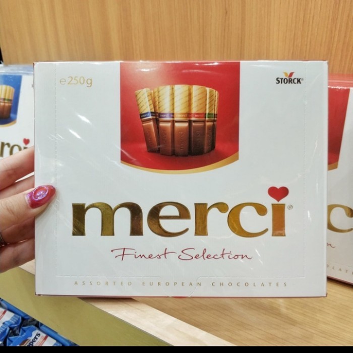 

Ready Merci Chocolate Box Red 250g Assorted European Merah Cokelat Coklat