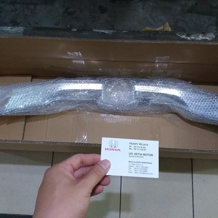 List Grill Depan Front Grill Chrome Honda Mobilio E S 2014-2016 Ori