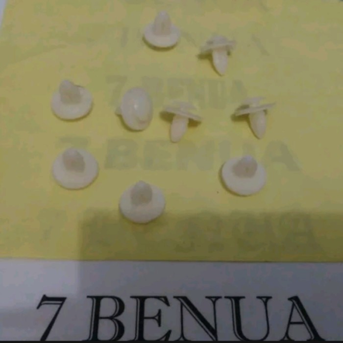 KANCING KLIP PINTU DOOR TRIM ISUZU PANTHER LAMA-KOTAK