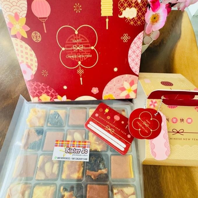 

Sale Hampers Imlek Lapis Legit Box