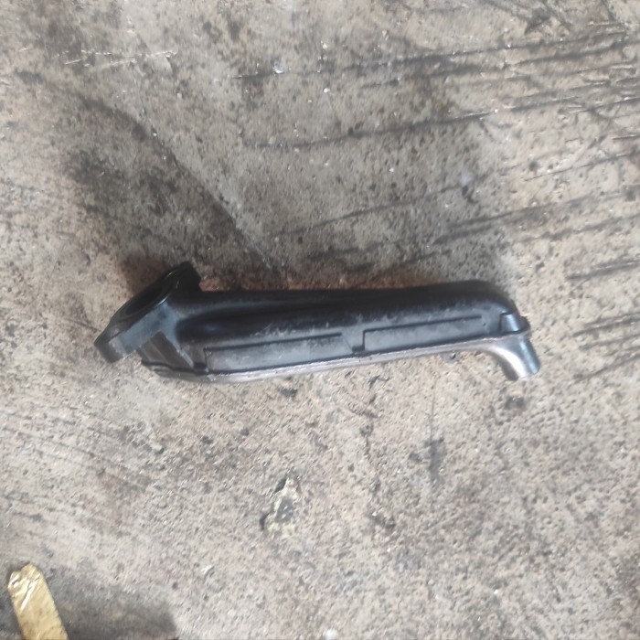 pipa corong saringan oli Mazda 2 original