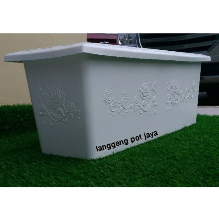 Pot Tanaman Plastik Putih Shallom Panjang Motif Bunga Ukuran 65 Cm