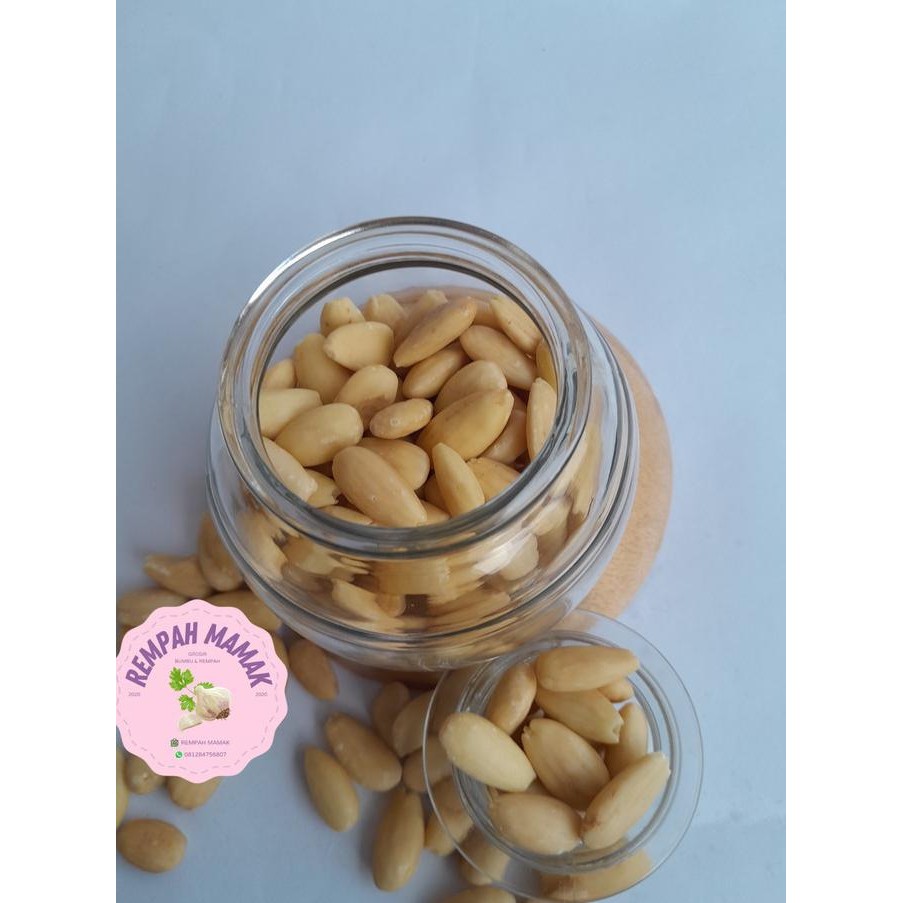 

Kacang Almond Blanched 250gram/ Almond Kupas/ blanced Berkualitas