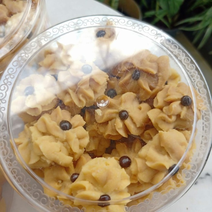 

New! Kue Semprit Coklat Choko Chips Kue Kering Lebaran Natalan Enak Fresh Idul Fitri