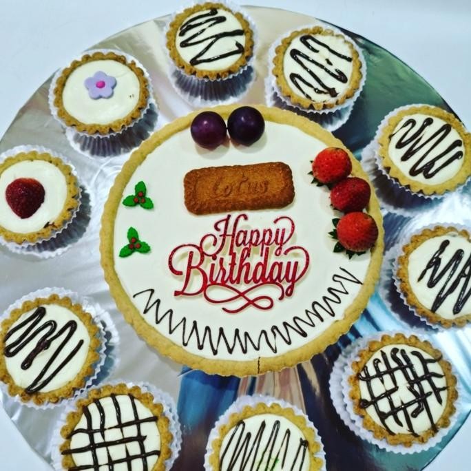 

Promo Pie cream cheese paketan birthday loyang + mini best seller COD