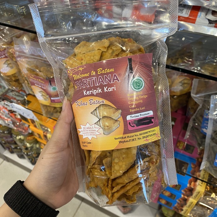

MURAH Keripik Kari Gong Gong Khas Batam 150gram