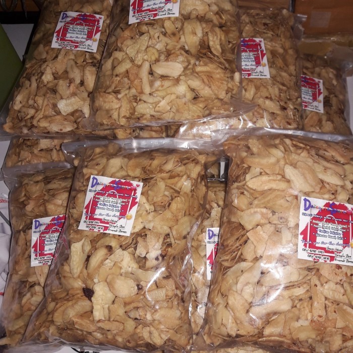 

TERJAMIN 1 Kg Kripik Gayam Kriuk Gurih Nagih No Miccin Sehat