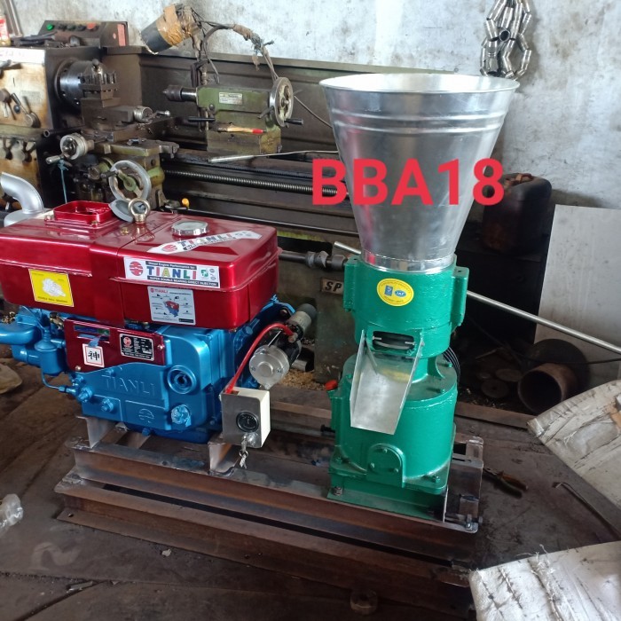 Mesin Pencetak Makanan Ternak Pelet Ikan, Ayam