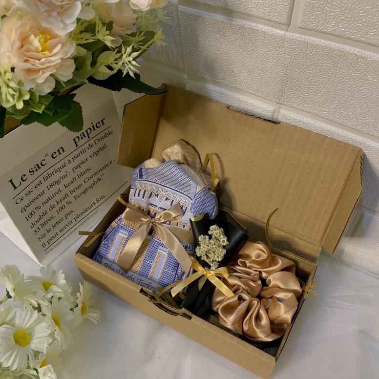 HAMPERS HADIAH LEBARAN IDUL FITRI/ KADO ULANG TAHUN| HAMPERS SAJADAH AESTHETIC / HAMPERS MEDAN BERKU