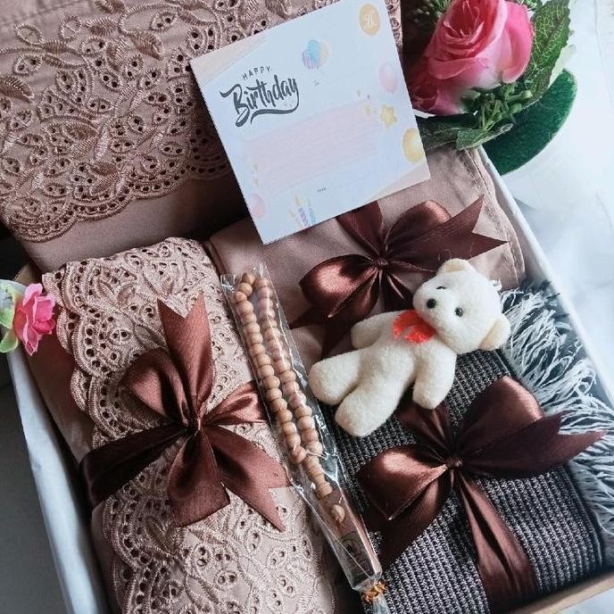Terjangkau Hampers Mukena Khadijah Kado Cewek Paket Mukrna Lengkap Alat Sholat
