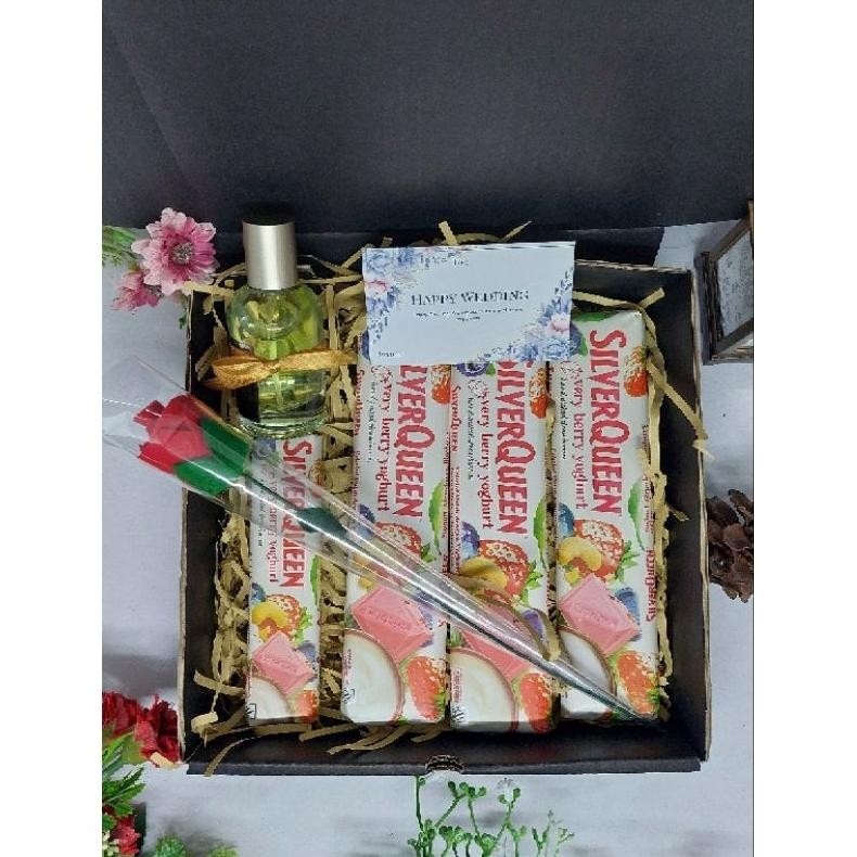 

dg-4 Hadiah valentine coklat buket hampers gift box ulang tahun wisuda Murah