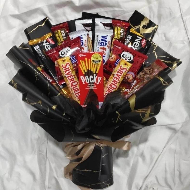 

VIRAL (Ready Stock) FREE PACKING Bouquet / Buket snack makanan ringan silv L untuk Wisuda / Hari Ibu / Ulang Tahun / Hadiah / Anniversary / Valentine / Hari Guru IK69